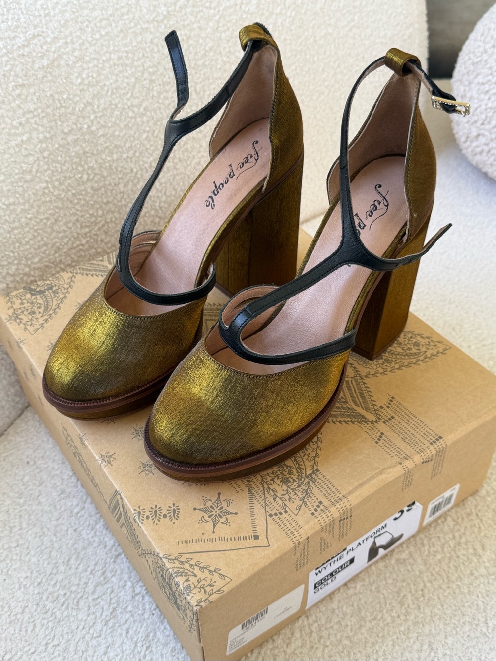 Free People Metallic Gold Velvet T-Strap Platform Pumps with Black Trim - Picture 2 of 8